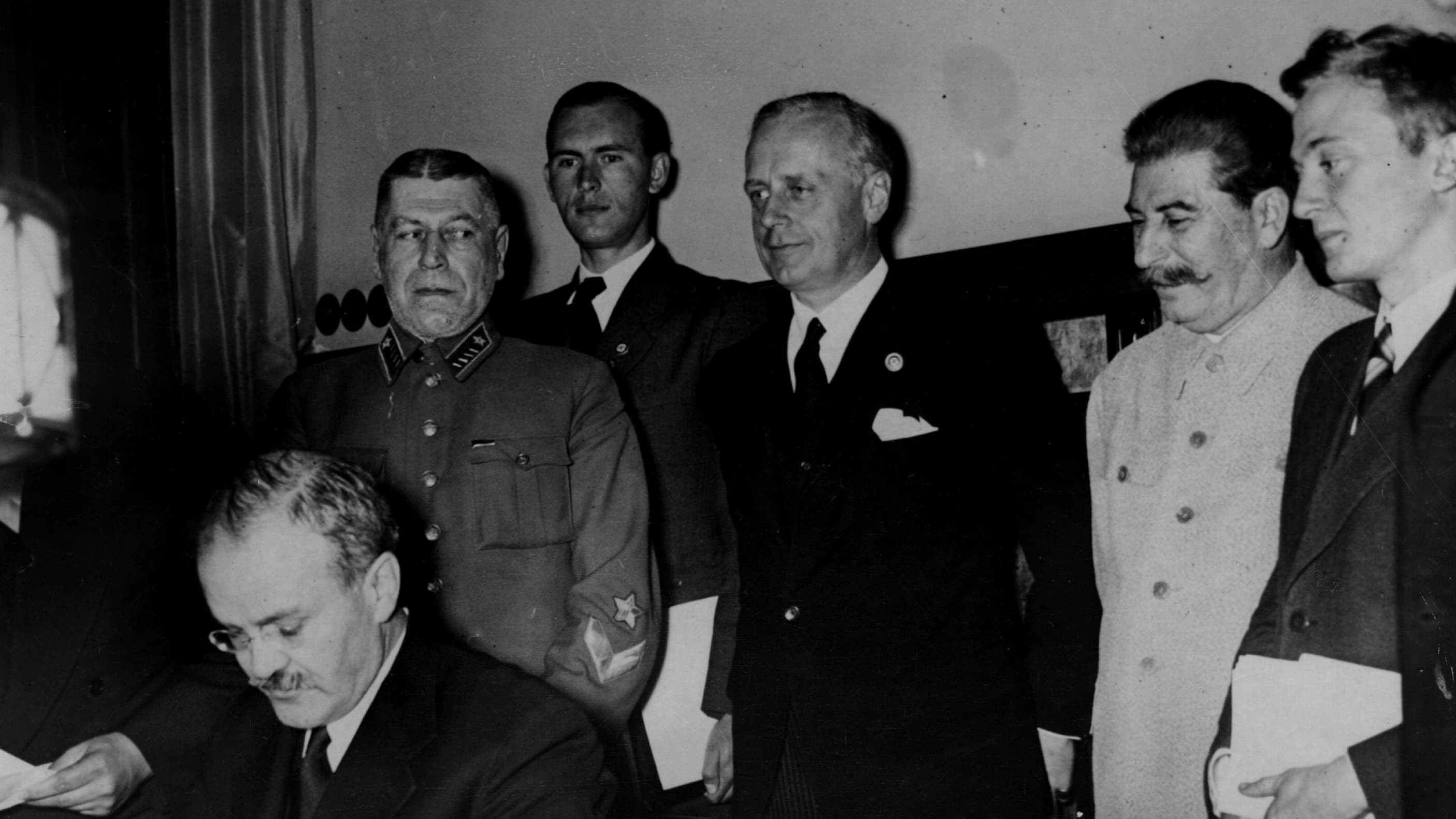 Voir Le Pacte Hitler-Staline : autopsie d'un cataclysme streaming film streaming